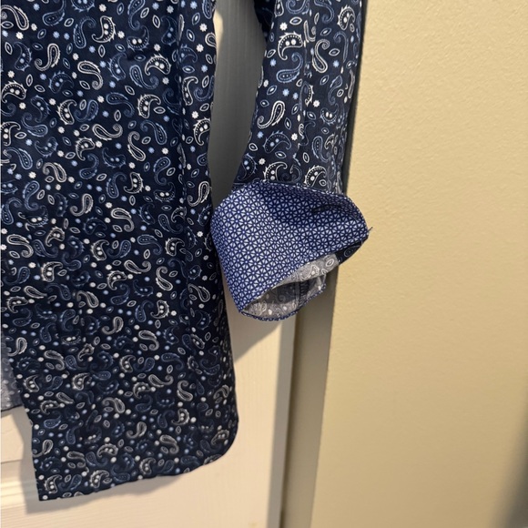 Boys Johnson and Murphy dress shirt - Picture 3 of 3